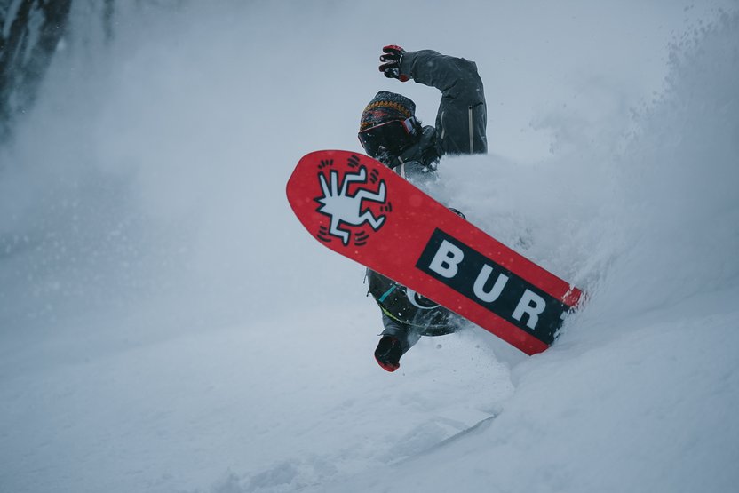 ポップなグラフィックと玄人好みなスタイルが絶妙にブレンド。中山悠也ならではの1枚 | Photo: Akira Onozuka