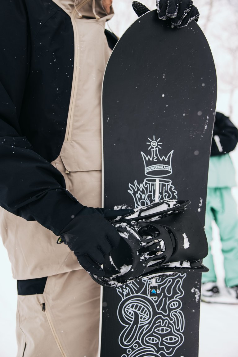 Burton_Counterbalance_Hallucinate