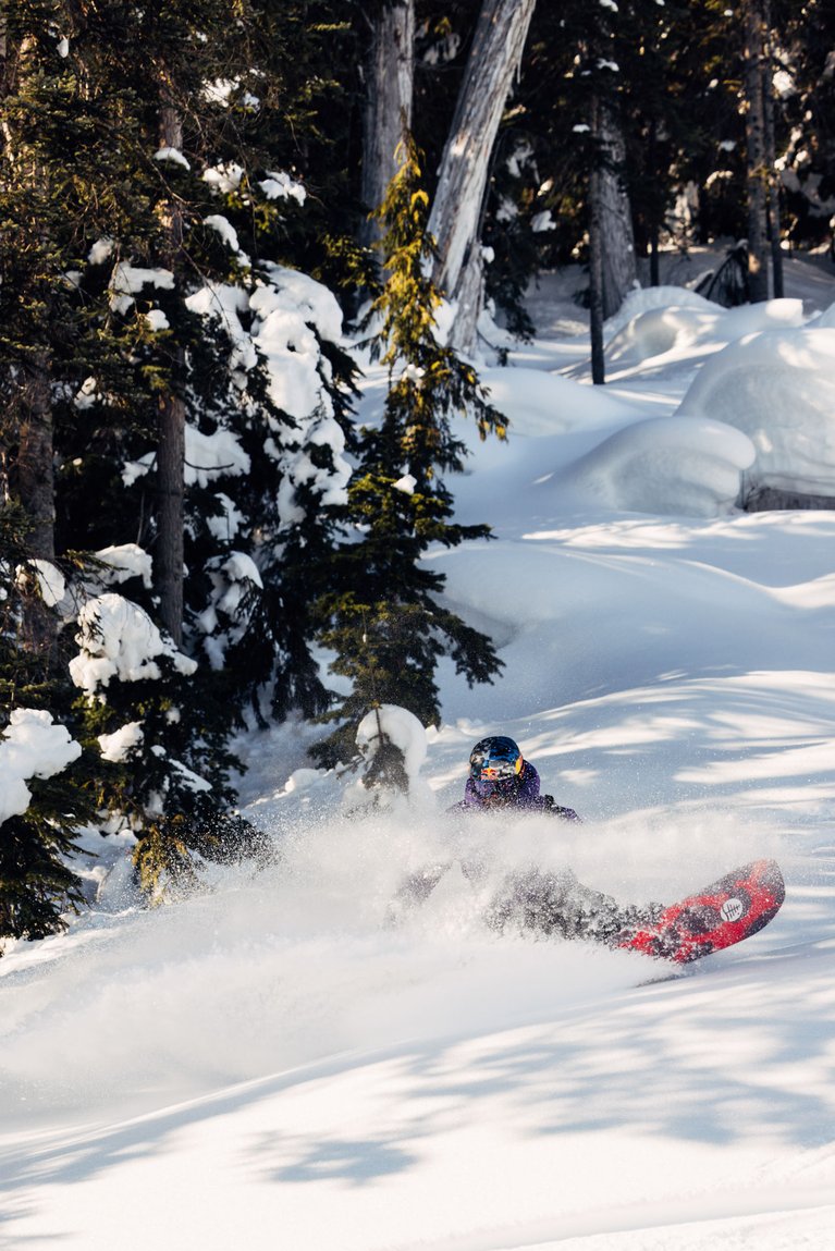 LJHenriquez_C26PDPShoot_WhistlerBC_JesseDawson_7364