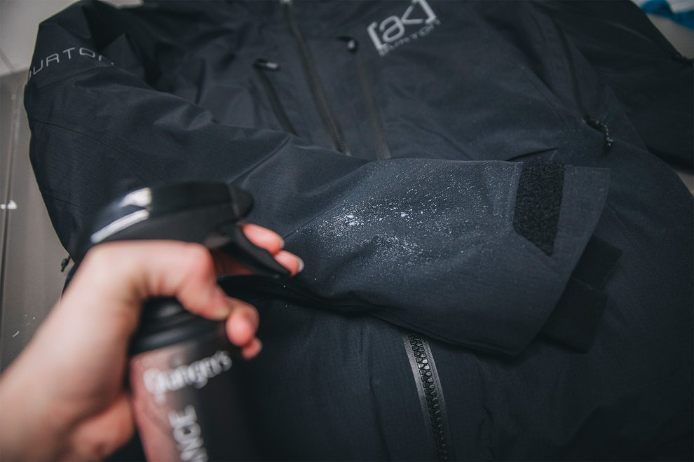 how-to-wash-gore-tex-apply-dwr-6.jpg