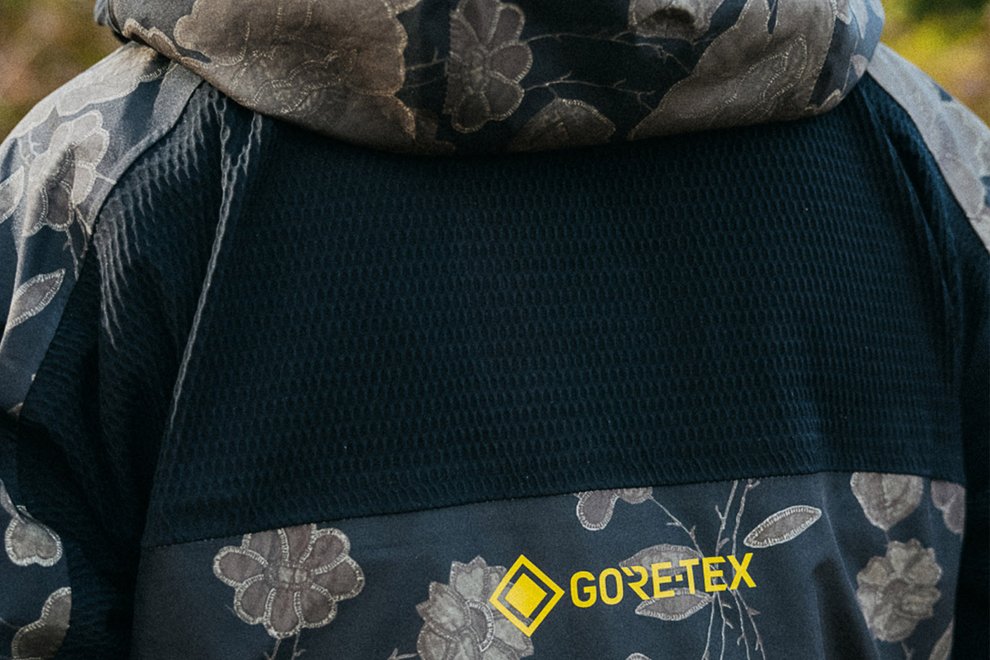 pertex-vs-gore-tex-mine77-topo-stretch-waterproof-jacket.jpg