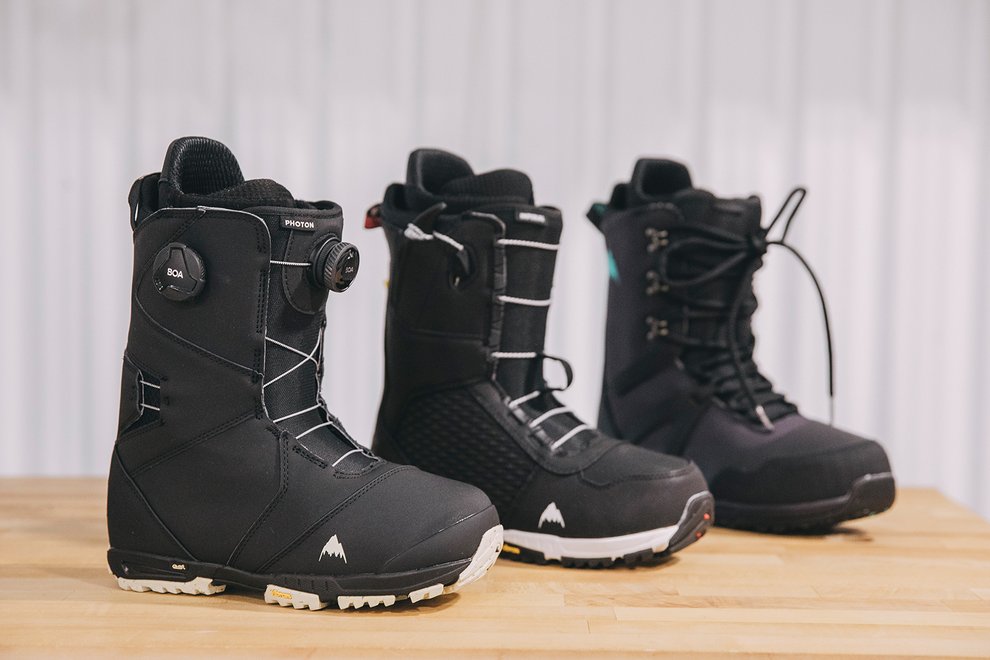snowboard-boot-sizing-buyers-guide-lacing-systems.jpg